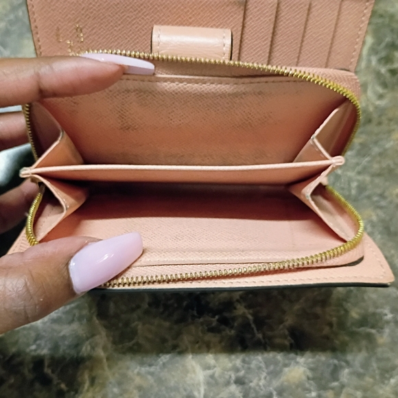 Louis Vuitton Juliette Compact Wallet Damier Ebene / Rose Ballerine. - Picture 8 of 11